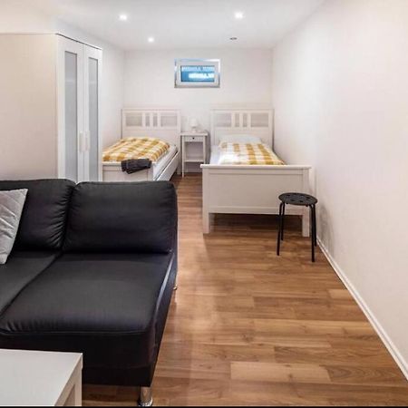Cityloft Kassel 1 - Zentrale Unterkunft Fuer Gruppen Bis 7 Personen - Parkplatz - Netflix Kültér fotó